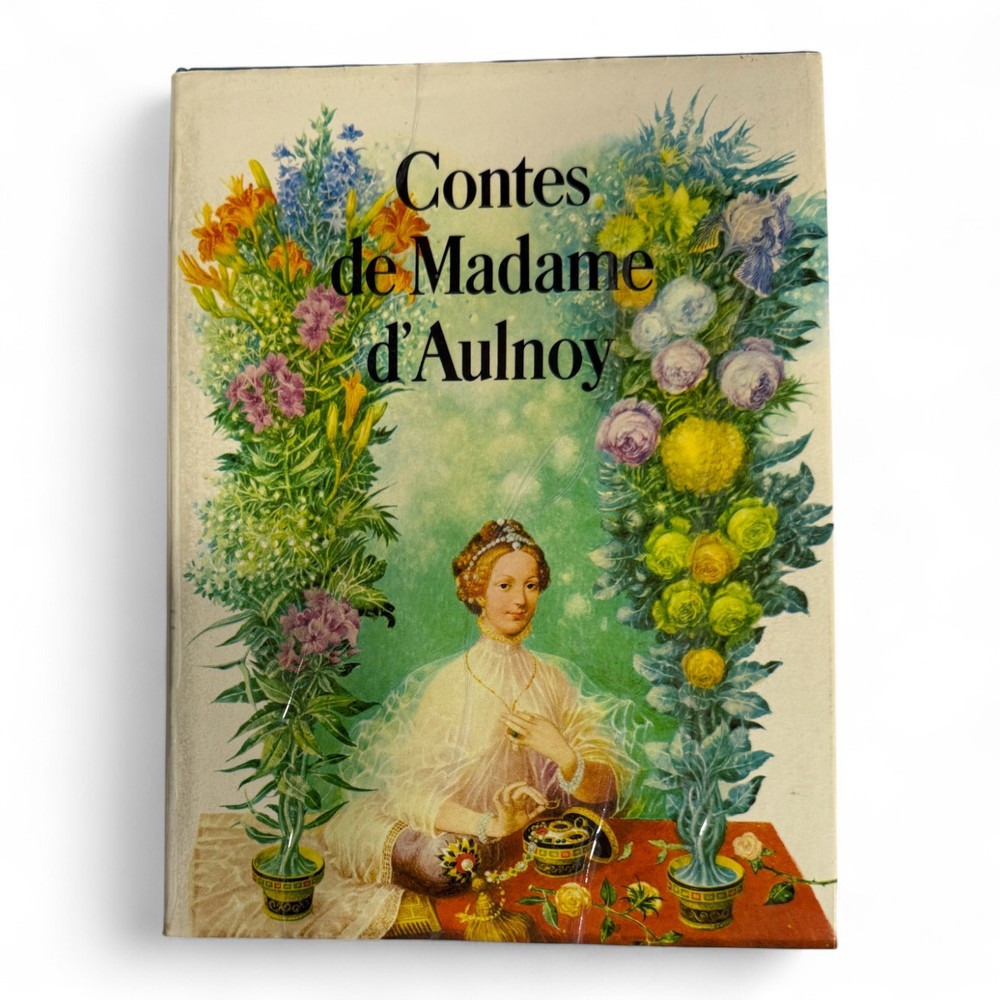 Disney Contes de Madame d'Aulnoy Green Floral Book — Children book